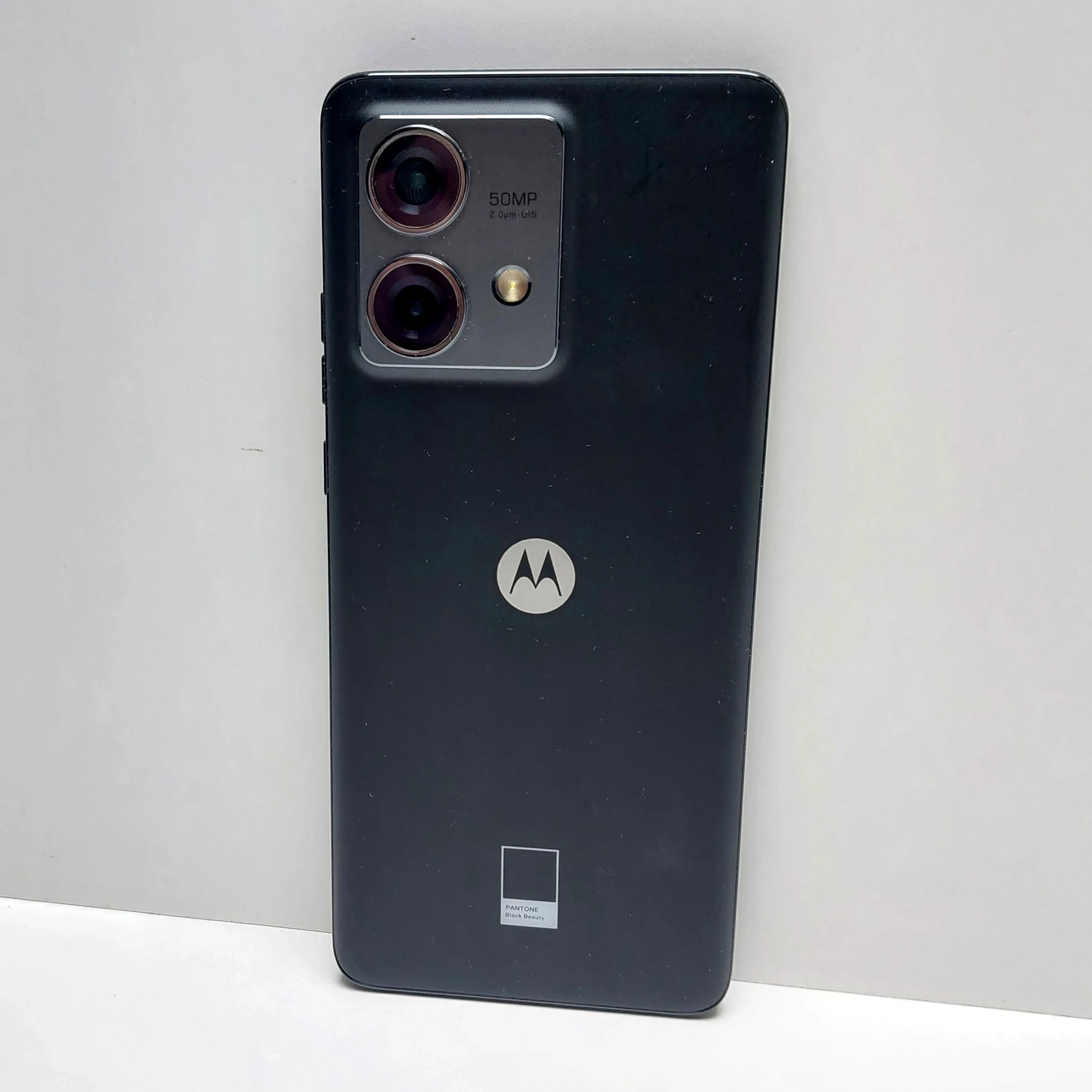 telefon-motorola-edge-40-neo-kod-producenta-payh0004pl