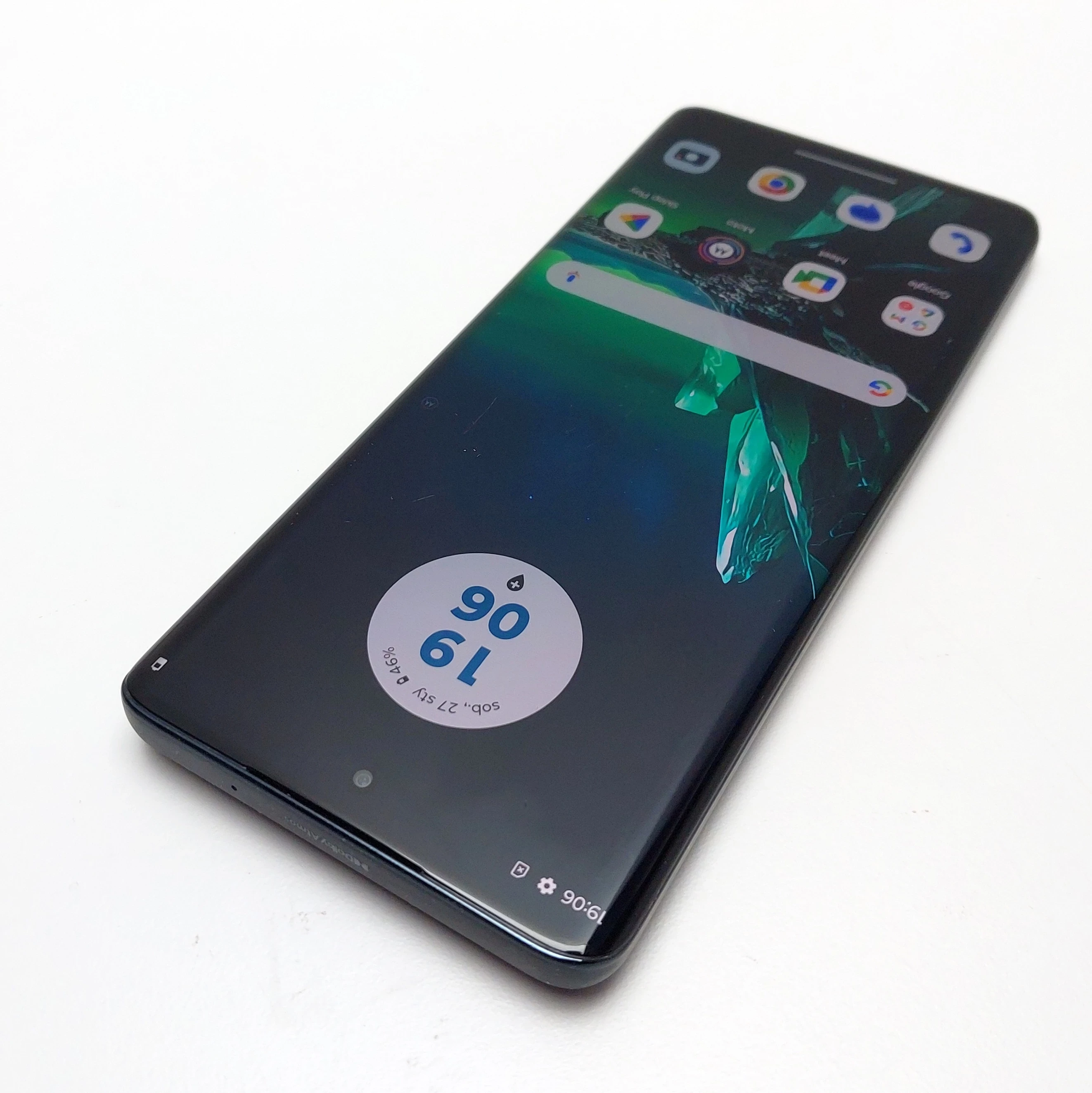 telefon-motorola-edge-40-neo-przekatna-ekranu-655