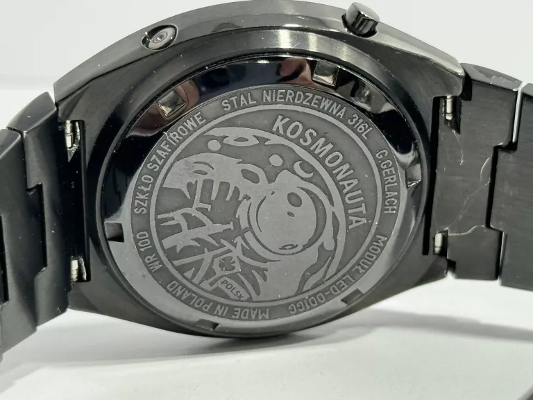 wyjatkowy-retro-zegarek-gerlach-kosmonauta-ksztalt-koperty-okragla