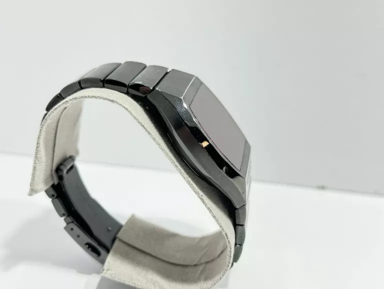 wyjatkowy-retro-zegarek-gerlach-kosmonauta-typ-nareczny