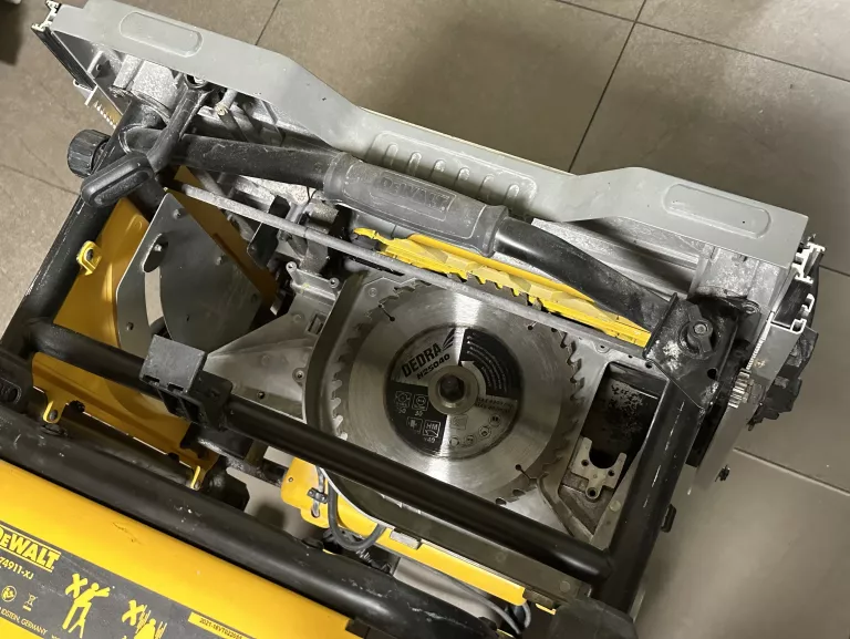 pila-tarczowa-dewalt-dwe7492-wozek-dwe74911-ean-gtin-5904726311172