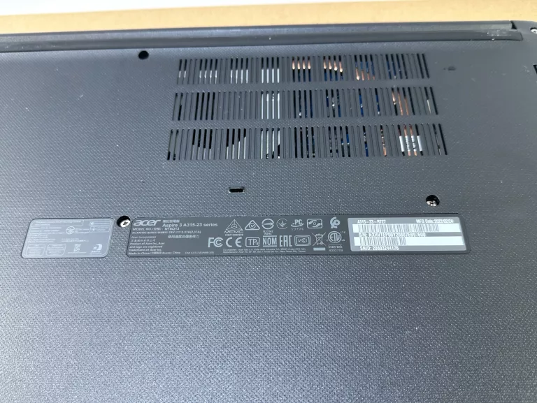 LAPTOP ACER ASPIRE 3 A315-23-R5RD 15,6 " AMD RYZEN 5 8 GB / 512 GB