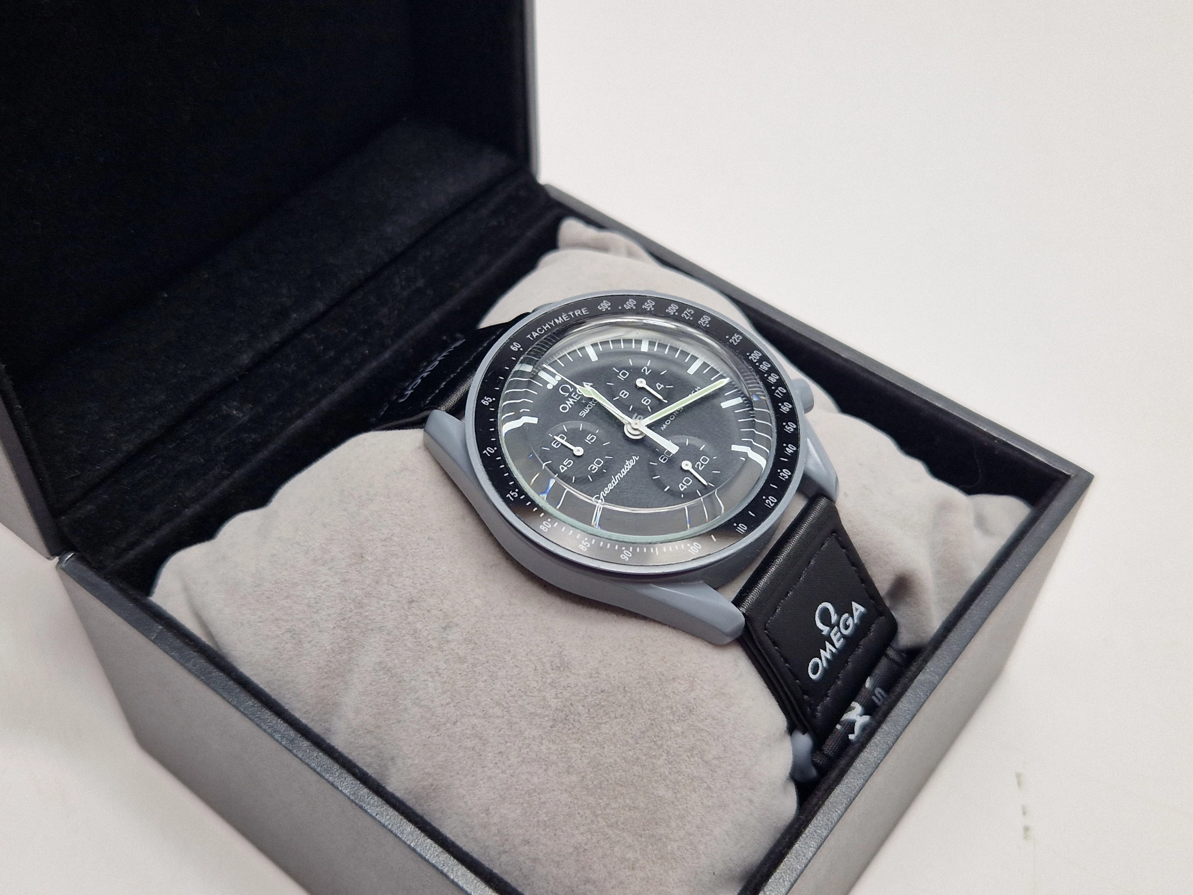 swatch-x-omega-bioceramic-mission-the-moon-mechanizm-kwarcowy