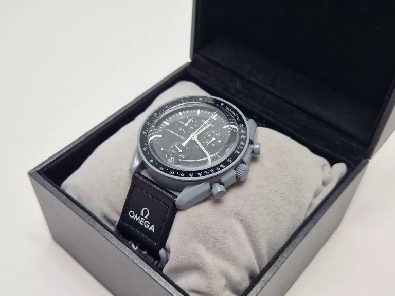 swatch-x-omega-bioceramic-mission-the-moon-material-paska-tkanina