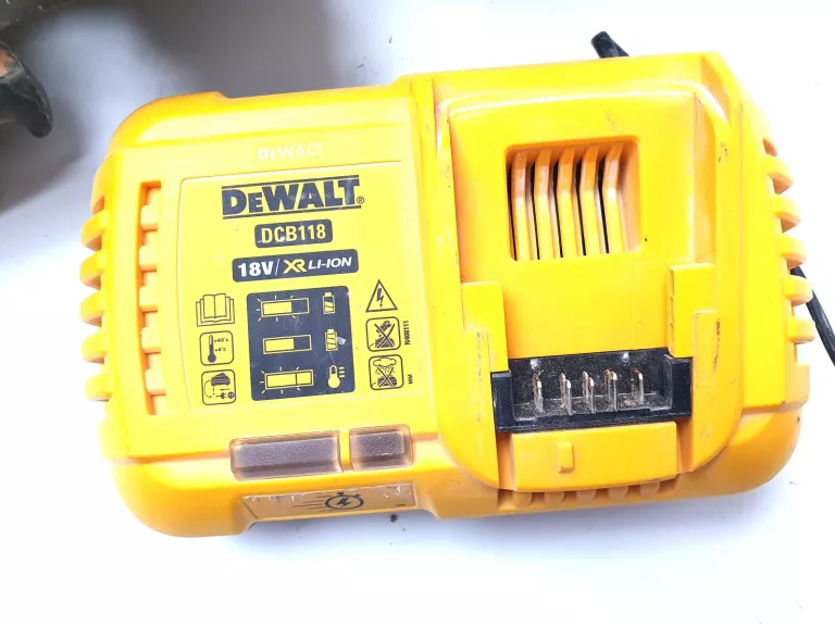 PILARKA TARCZOWA DEWALT DCS576N 54V + 2 AKUMULATORY XR 6AH DCB546 ŁAD WAL