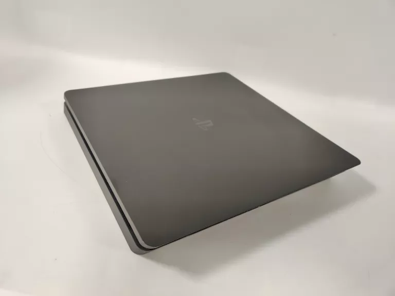 KONSOLA PS4 SLIM 1TB PAD GRA FIFA 19