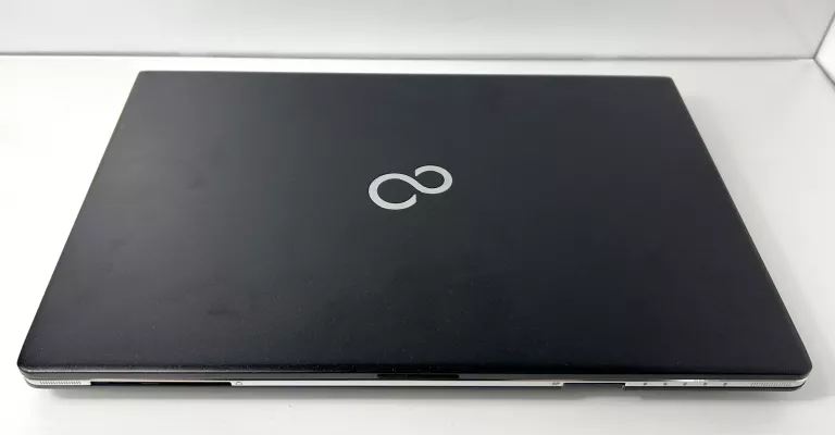 LAPTOP FUJITSU LIFEBOOK S938 I7-8650U / 8 GB / 512 GB SSD