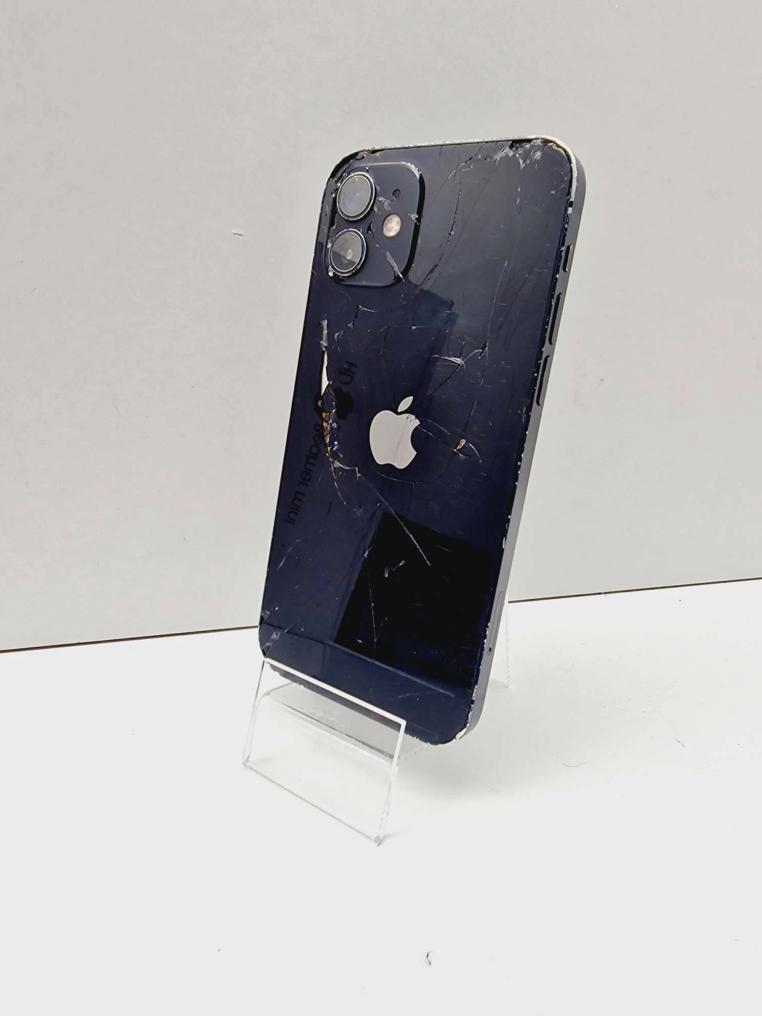 smartfon-apple-iphone-12-4-gb-128-gb-czarny-uszkodzony-ekran-kod-producenta-mgja3fa