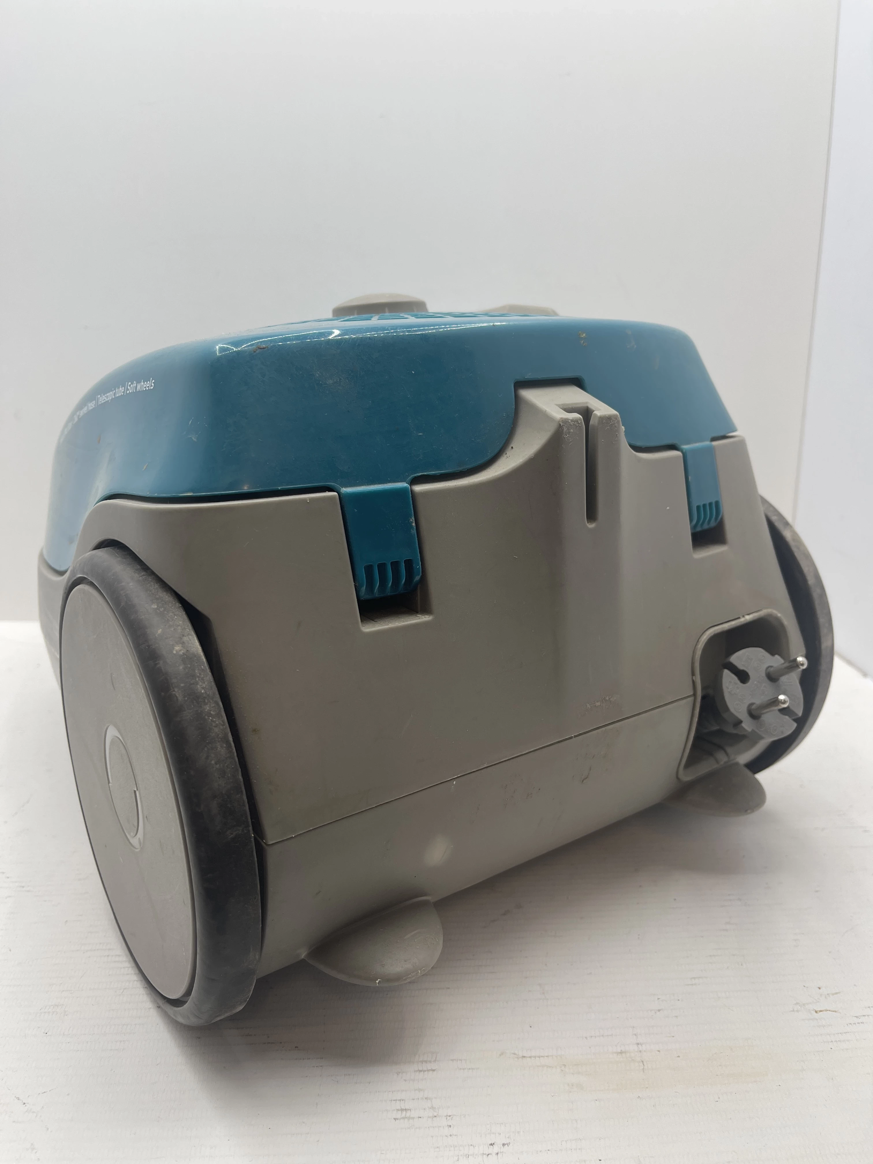 uszkodzony-odkurzacz-zelmer-roto-rury-rodzaj-odkurzacza-workowy