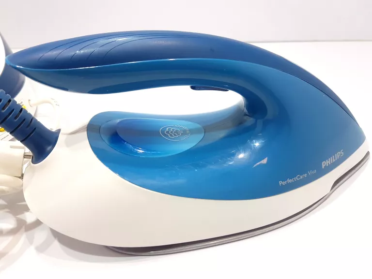 ŻELAZKO Z GENERATOREM PARY PHILIPS PERFECTCARE VIVA GC7054