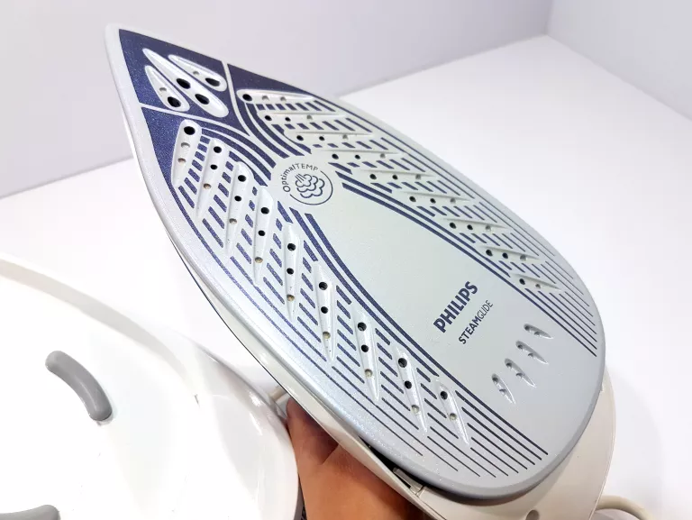 ŻELAZKO Z GENERATOREM PARY PHILIPS PERFECTCARE VIVA GC7054