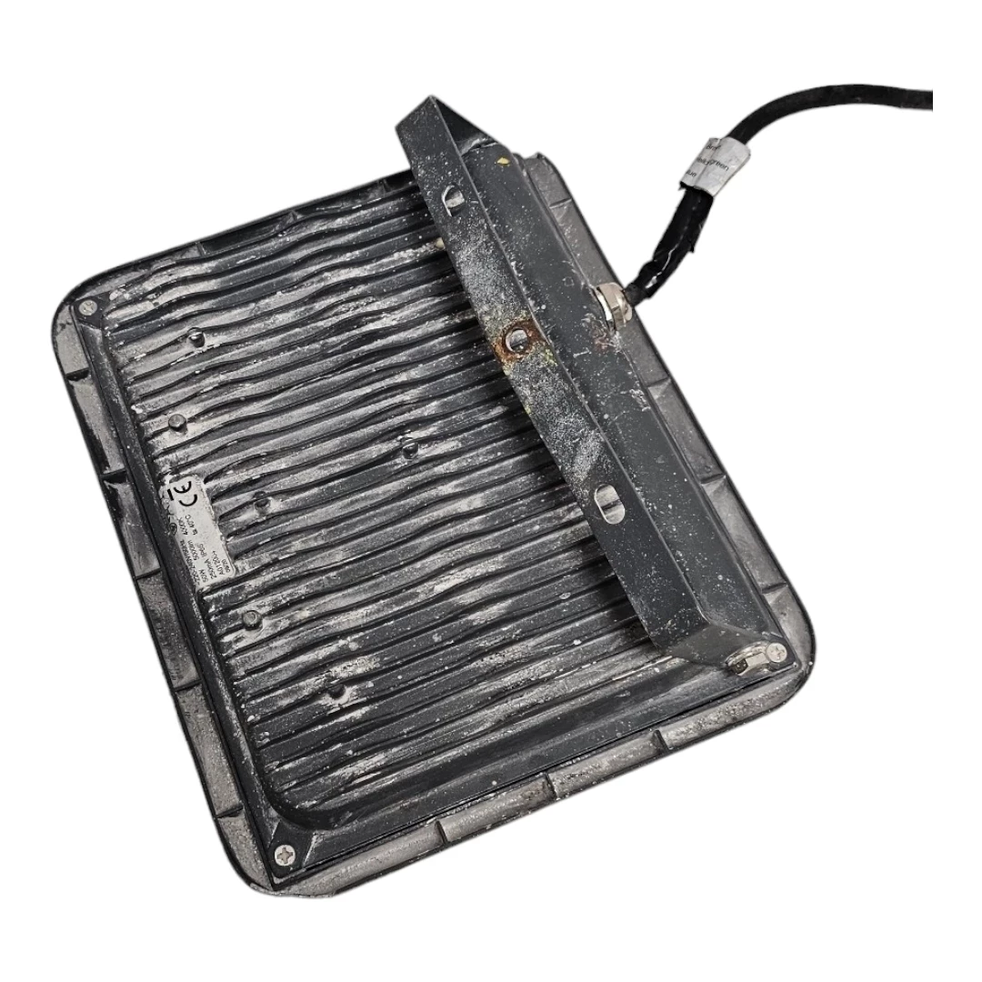 naswietlacz-led-polecam-stan-uzywany