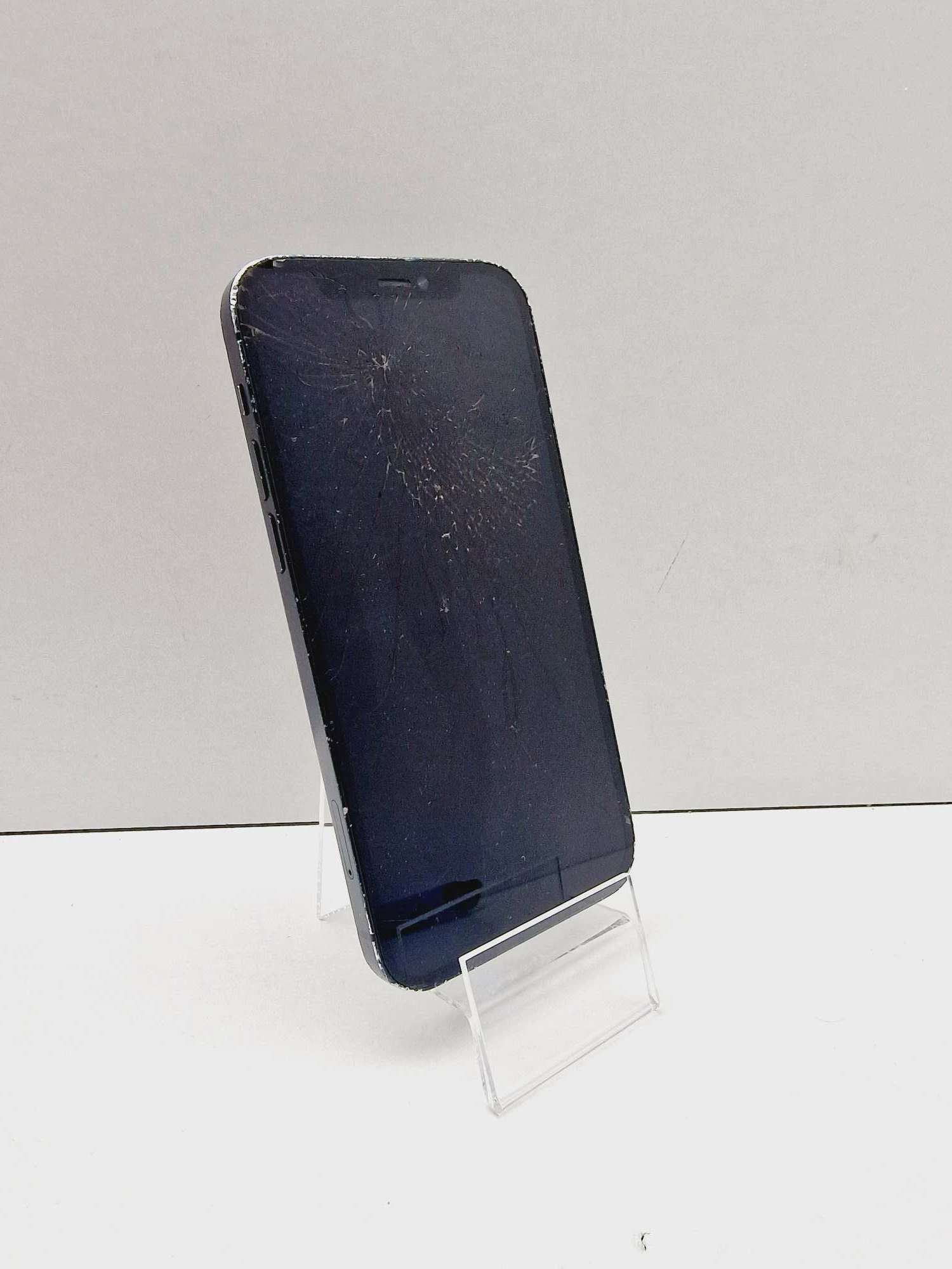 smartfon-apple-iphone-12-4-gb-128-gb-czarny-uszkodzony-ekran-stan-uszkodzony