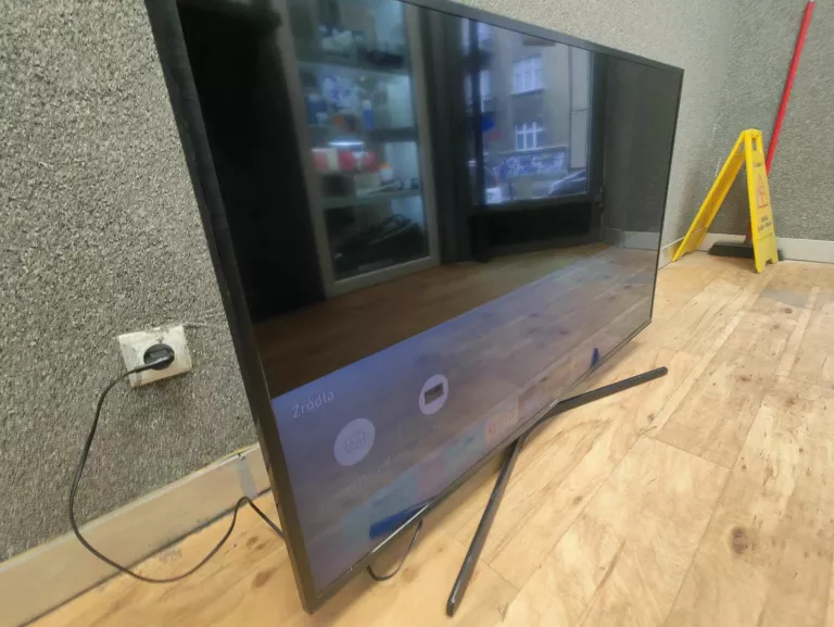 TELEWIZOR SAMSUNG UE50MU6102 50