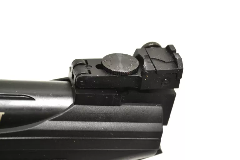 WIATRÓWKA PISTOLET HAMMERLI FIREHORNET 4,5 + PUDEŁKO