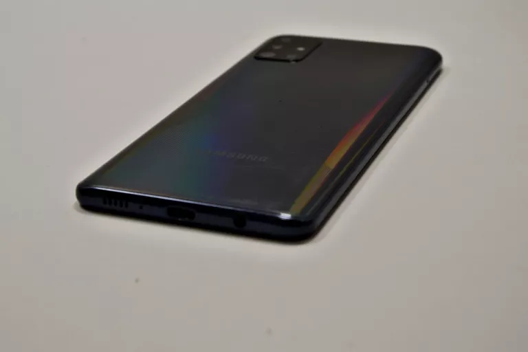 SAMSUNG GALAXY A51