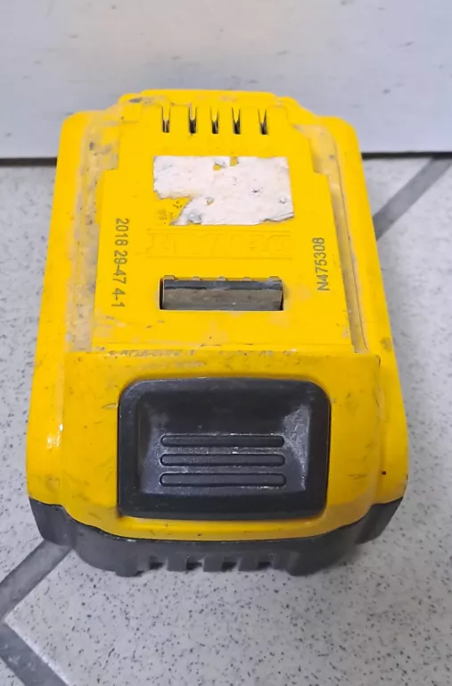 bateria-dewalt-18v-50-ah-warto-napiecie-v-18-v