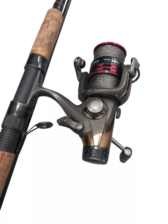 WĘDKA SHARK DARK KNIGHT 2400  15-40G