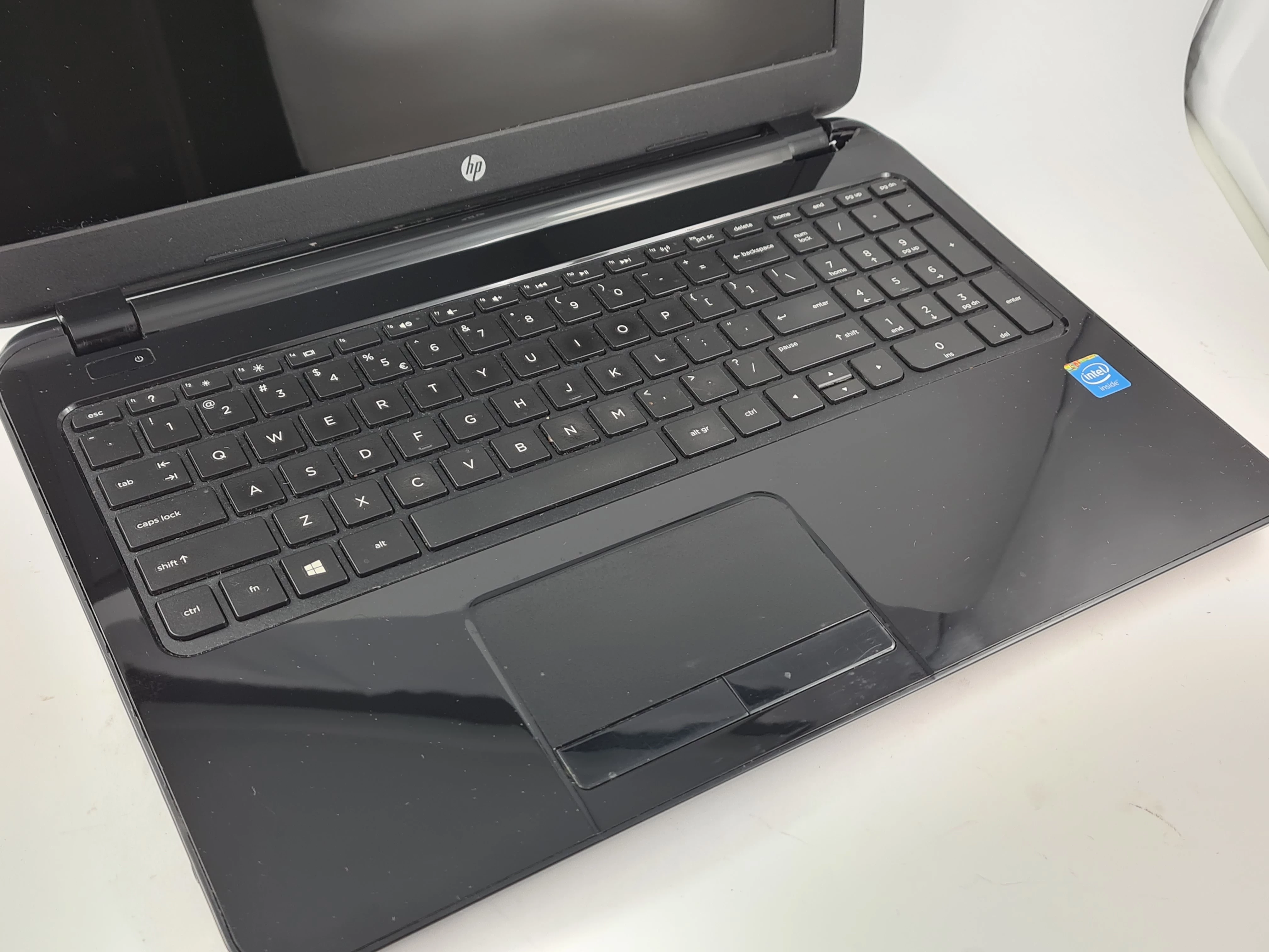 laptop-hp-15-r091sw-stan-uzywany