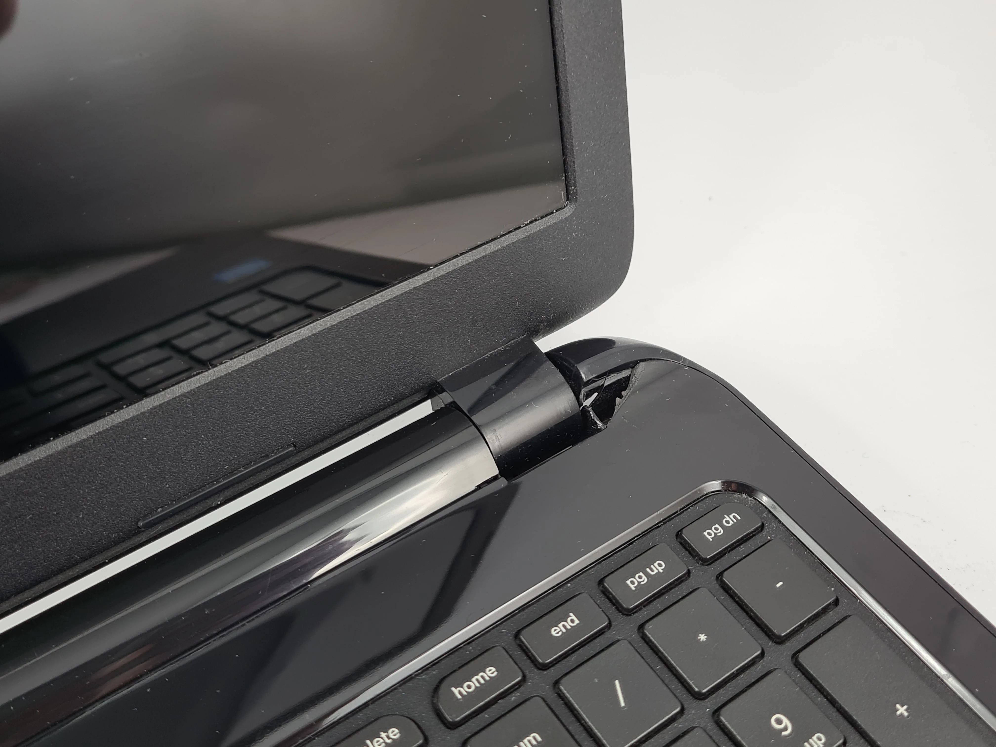 laptop-hp-15-r091sw-kod-producenta-hp-15-r091sw