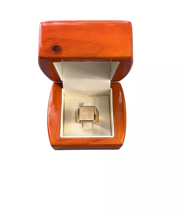 zloty-sygnet-750p-pulawska-27-piaseczno