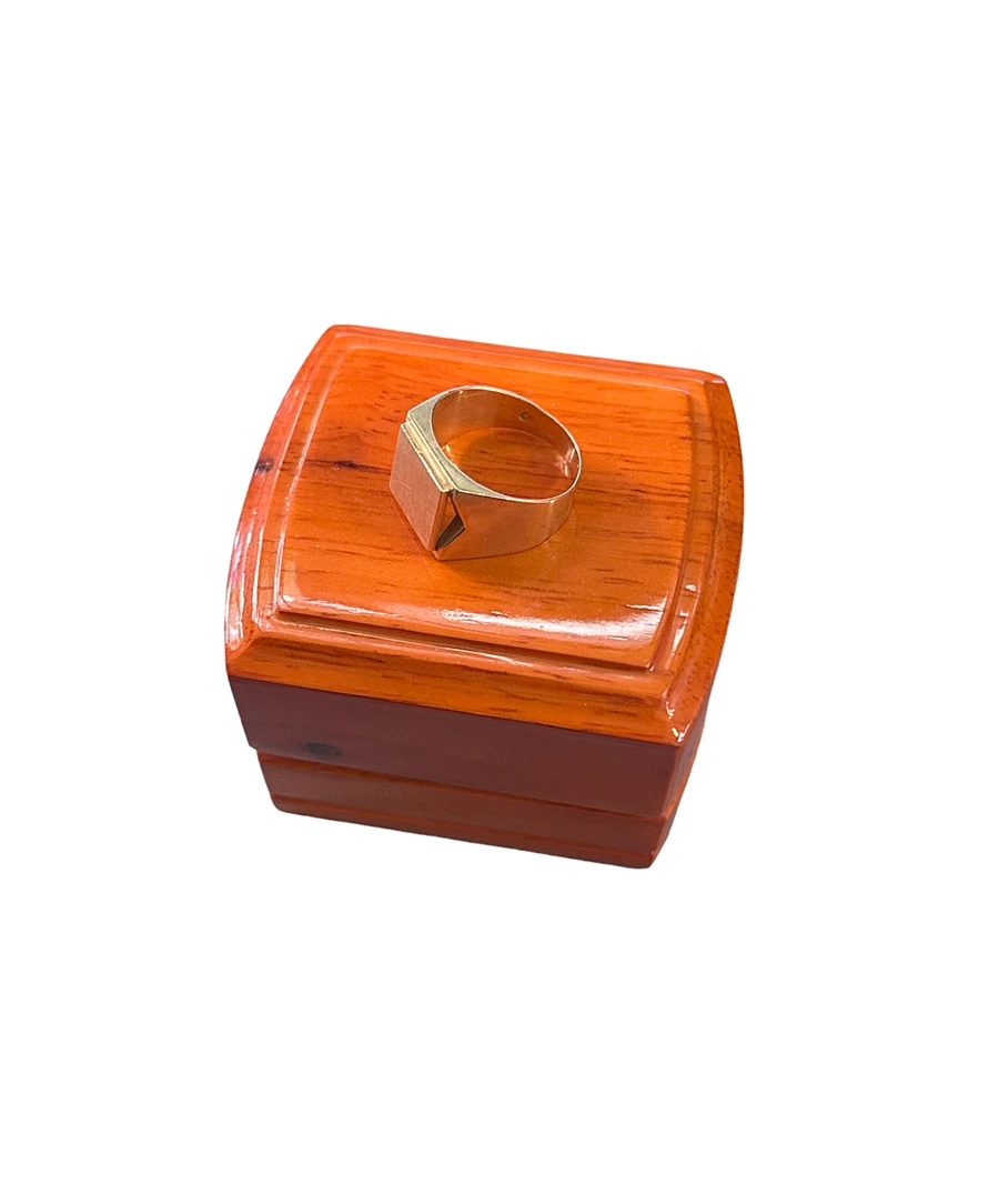 zloty-sygnet-750p-marka-bez-marki