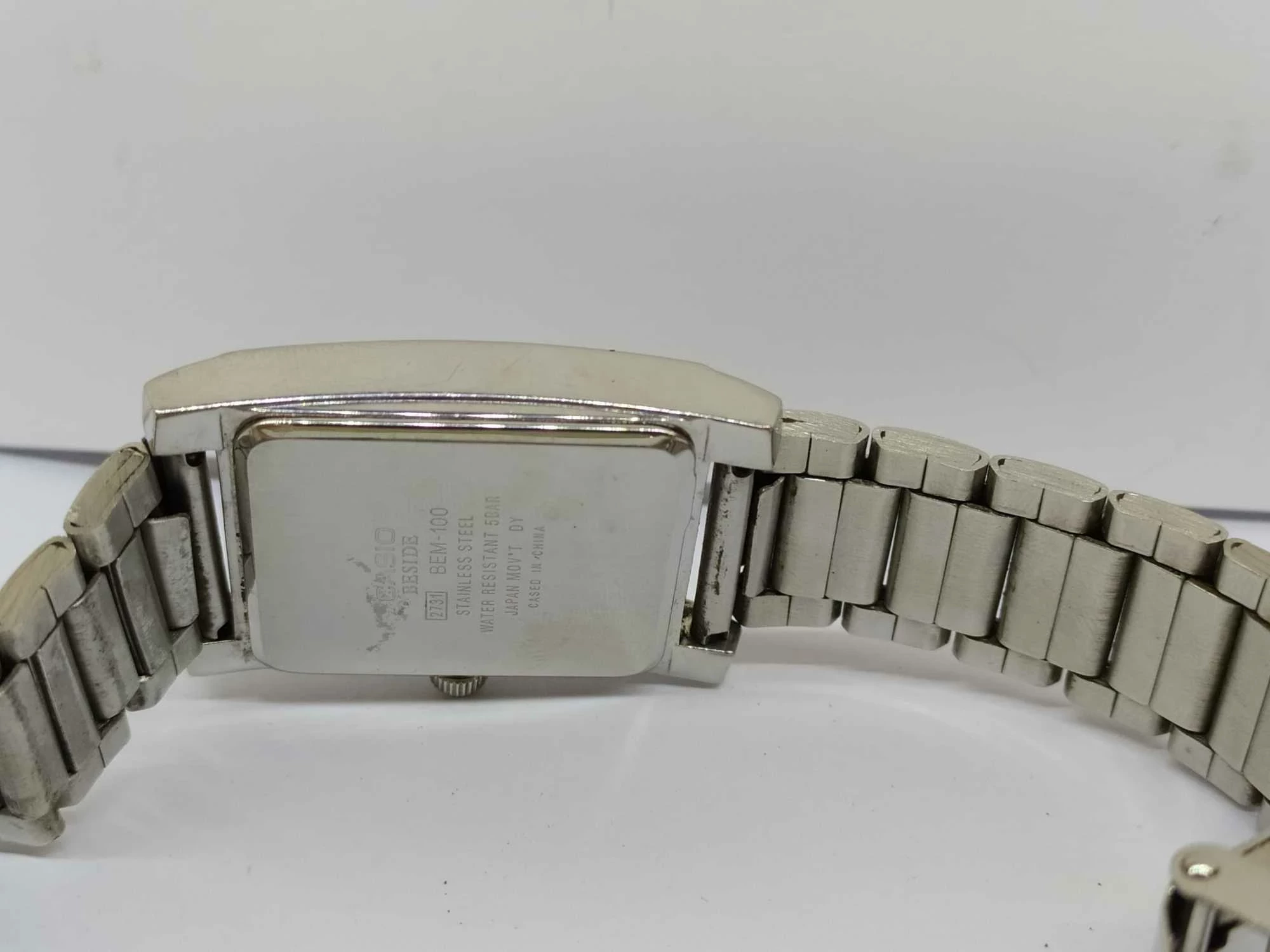 zegarek-meski-casio-bem-100-mechanizm-kwarcowy