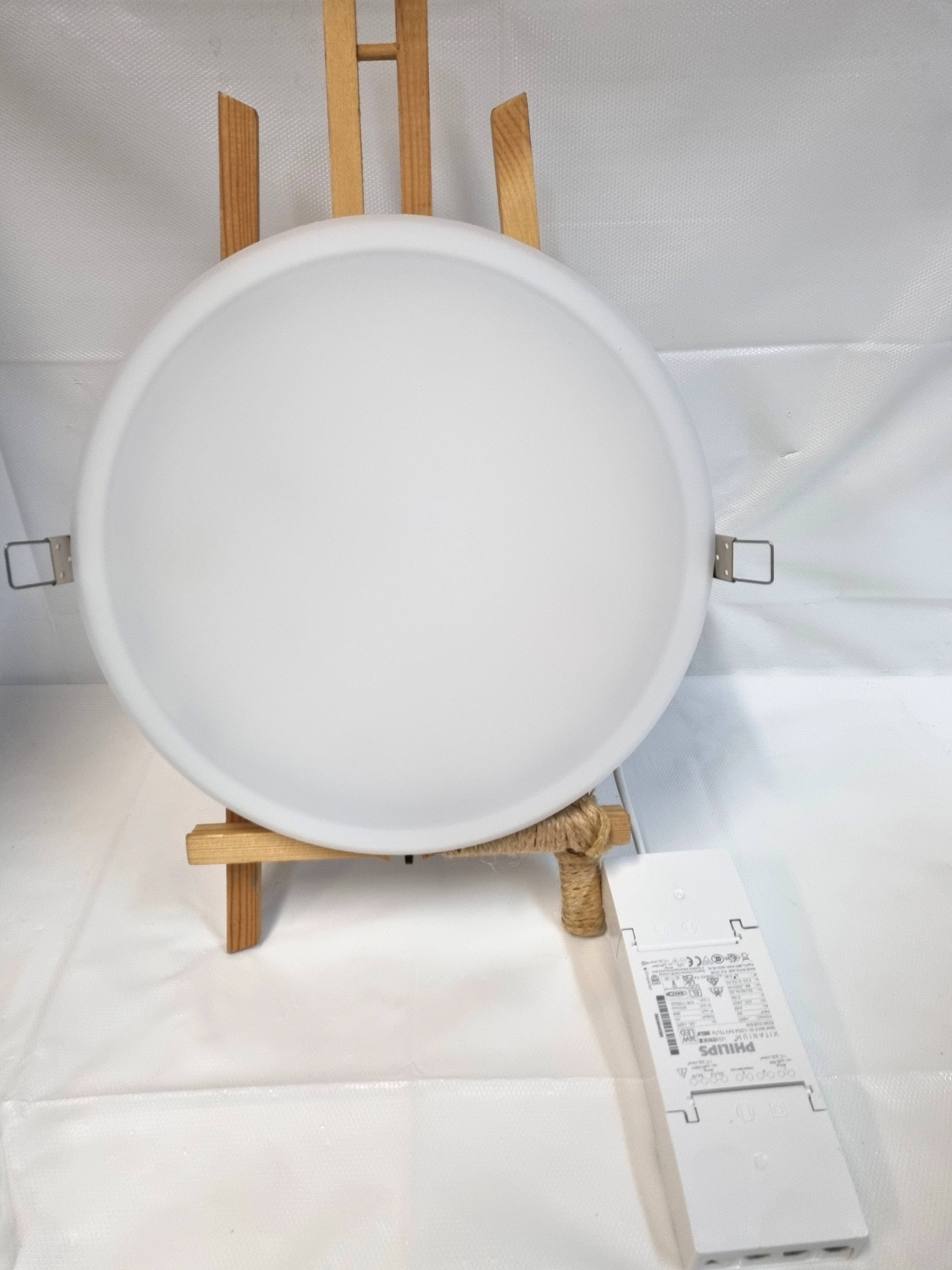 oswietlenie-wewnetrzne-led-trilux-inplana-c09-ota25-2700-830-19w-ean-gtin-4018242333080