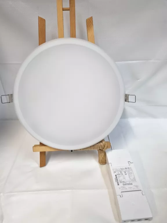 oswietlenie-wewnetrzne-led-trilux-inplana-c09-ota25-2700-830-19w-ean-gtin-4018242333080