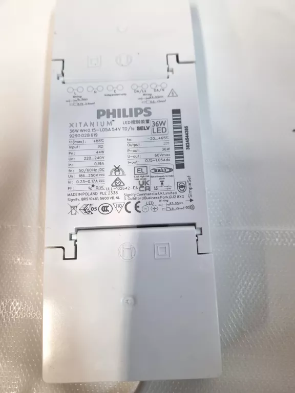 oswietlenie-wewnetrzne-led-trilux-inplana-c09-ota25-2700-830-19w-rodzaj-201493-208433