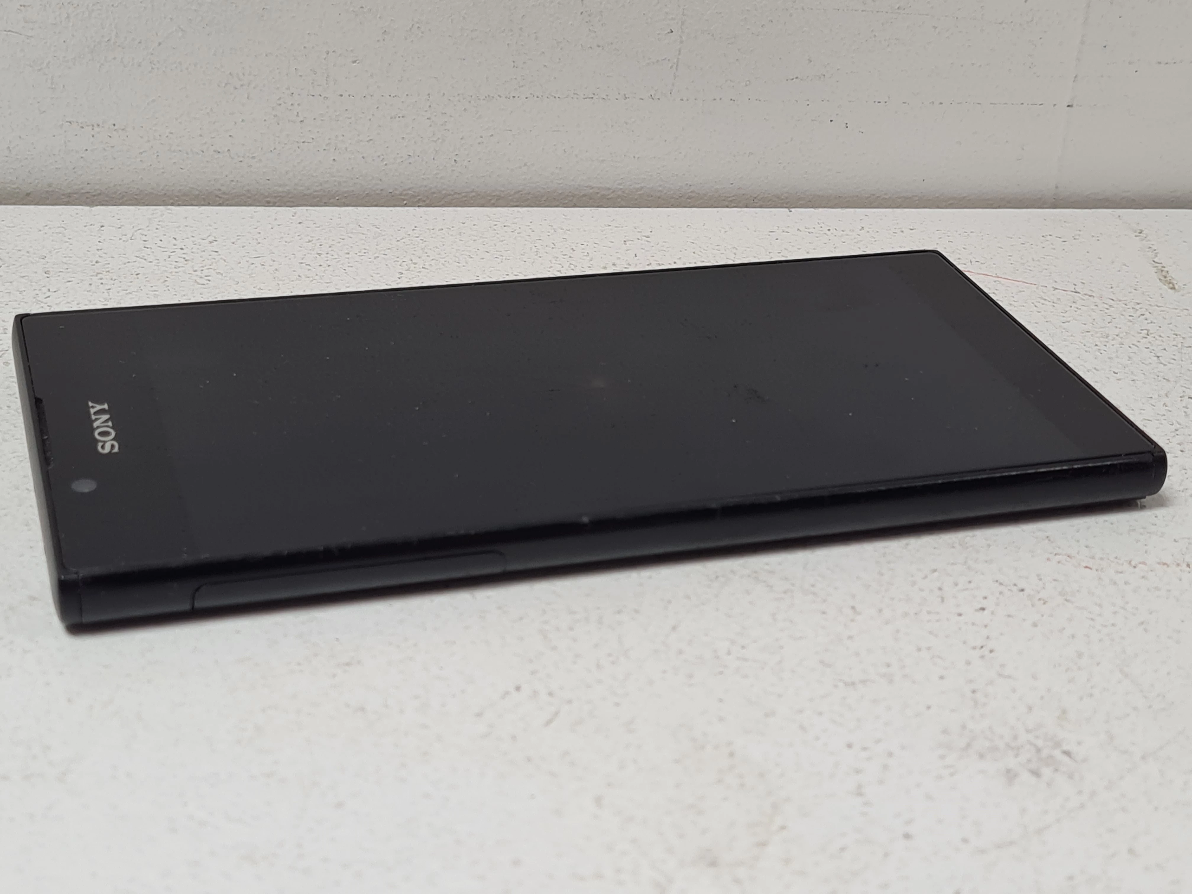 telefon-sony-xperia-l1-ean-gtin-0192596735906