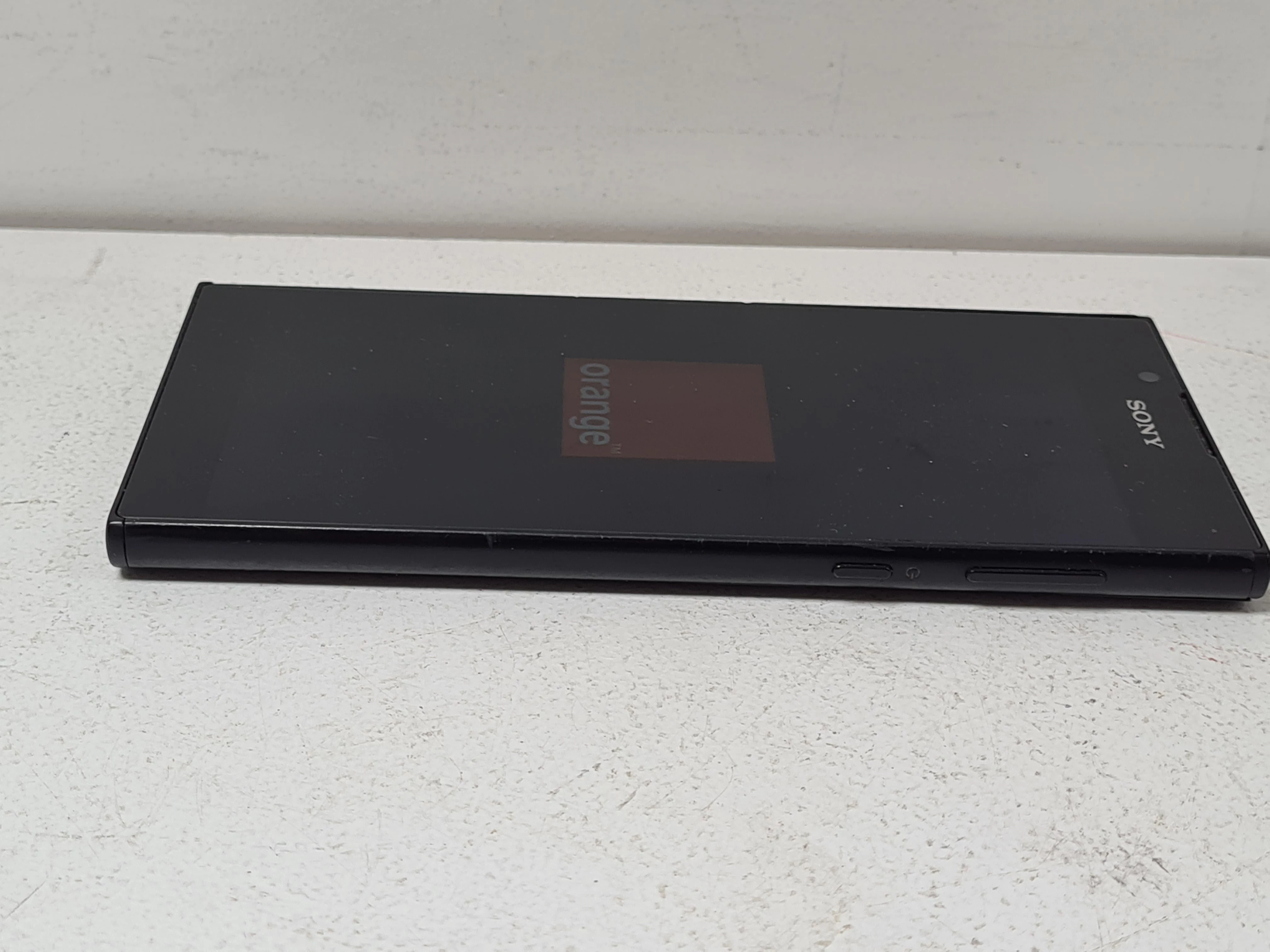 telefon-sony-xperia-l1-kolor-czarny