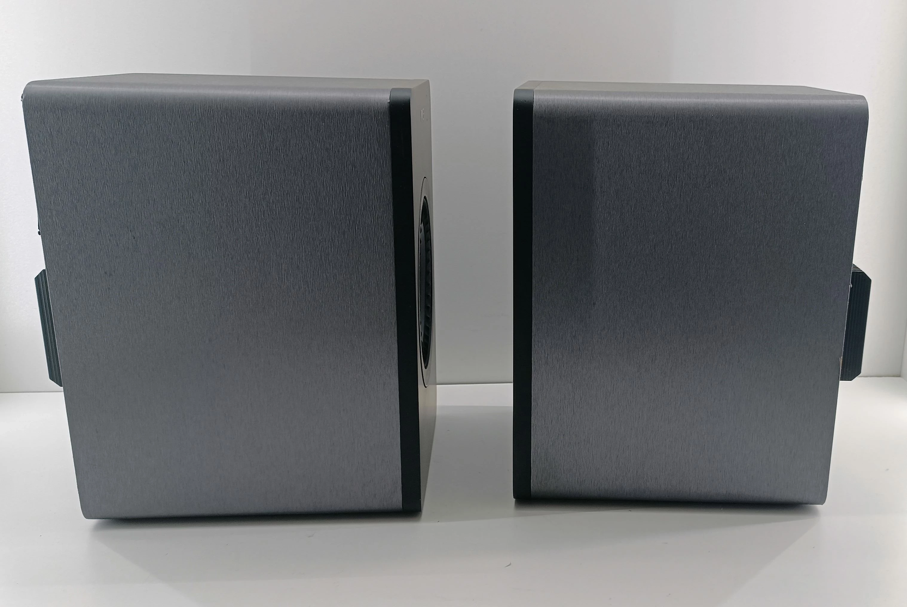 kolumny-glosnikowe-kef-x300a-wireless-uszkodzone-moc-znamionowa-rms-50