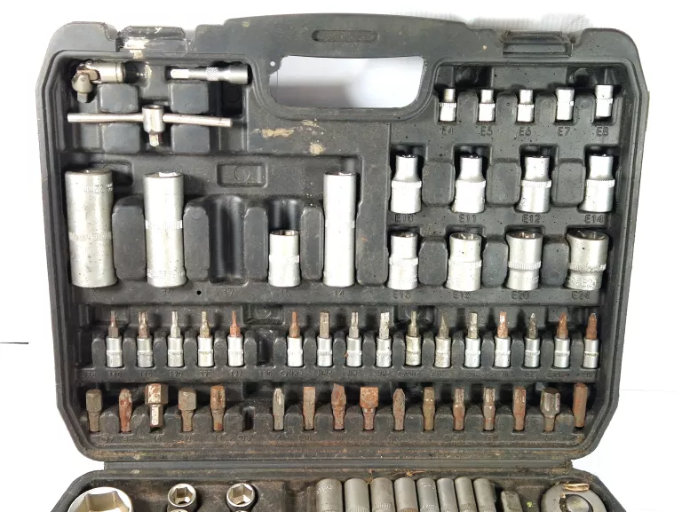 zestaw-kluczy-boxer-108pcs-brak-kilku-el-marka-boxer