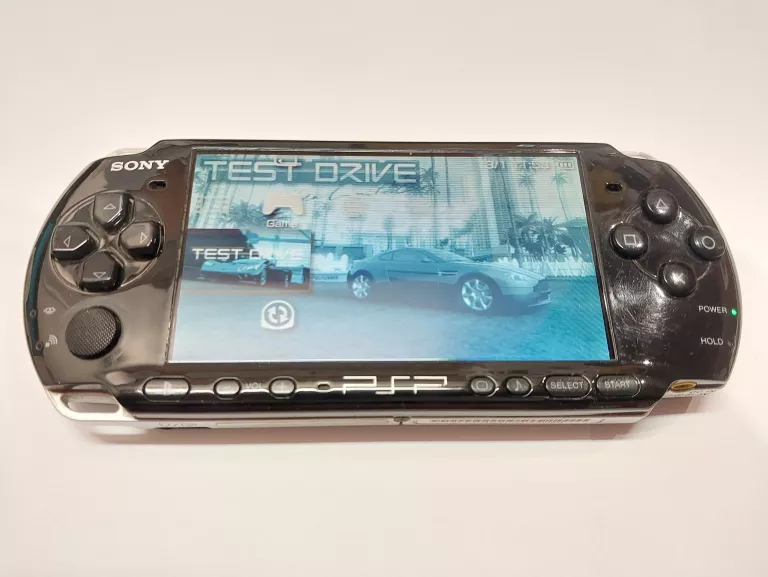 SONY PSP SLIM [PSP3004] + TEST DRIVE UNLIMITED