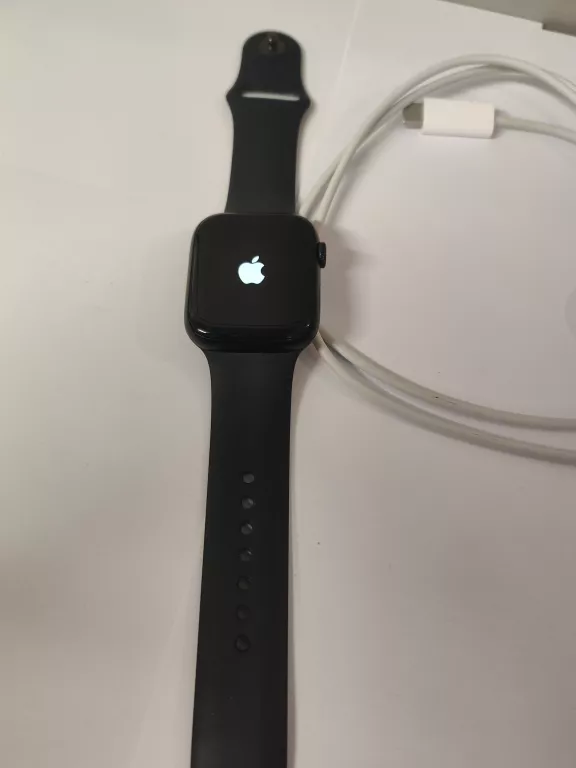 smartwatch-apple-watch-series-7-przybyszewskiego-104-lodz
