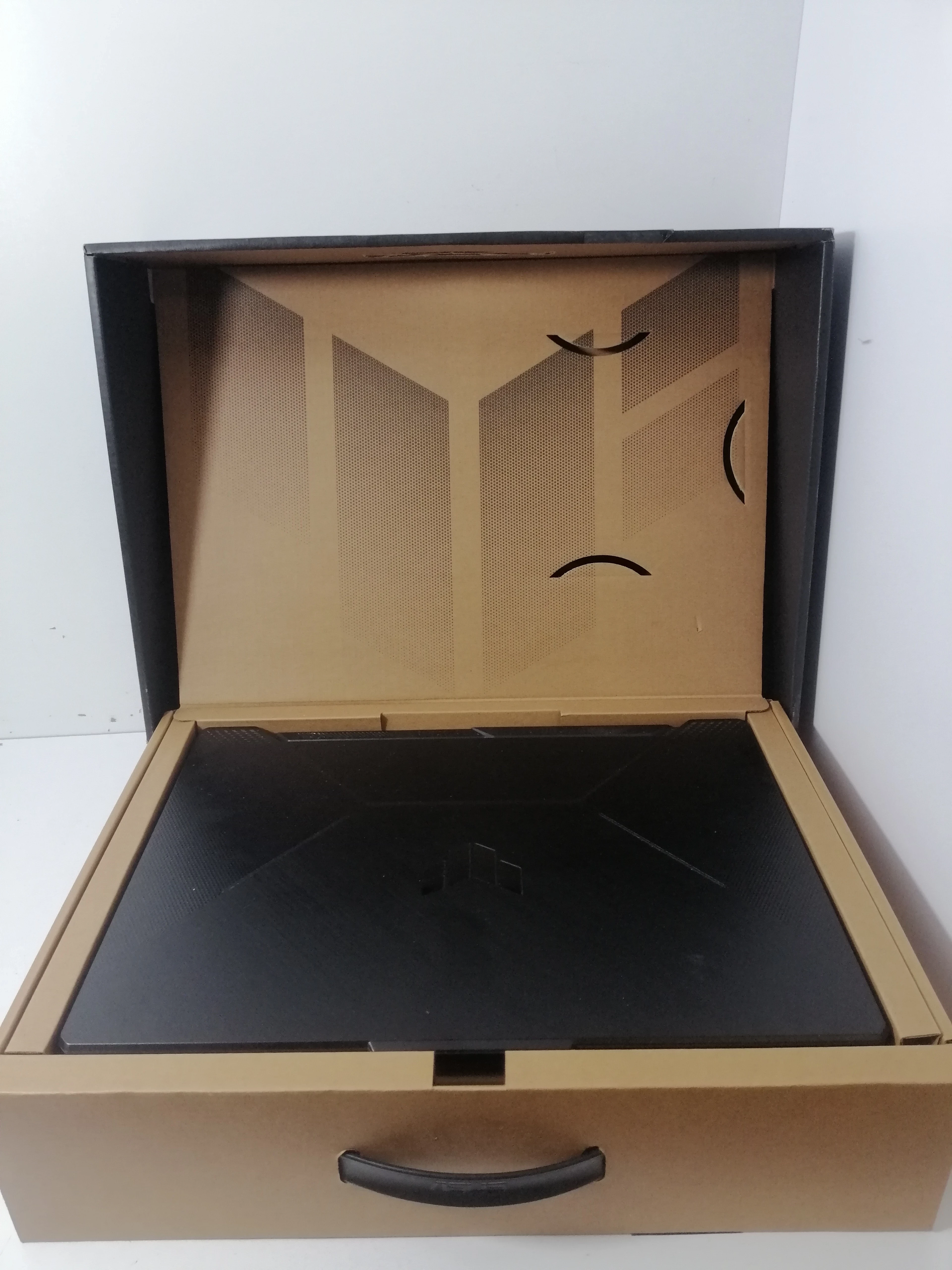 laptop-asus-tuf-gaming-f-15-fx506h-16gb512ssd-marka-asus