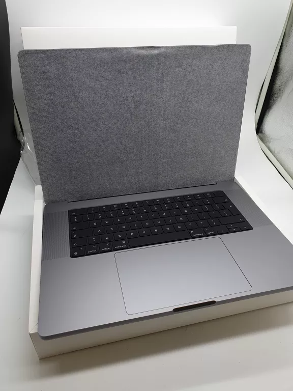 LAPTOP APPLE MACBOOK PRO M1 16-INCH  A2485 GWARANCJA