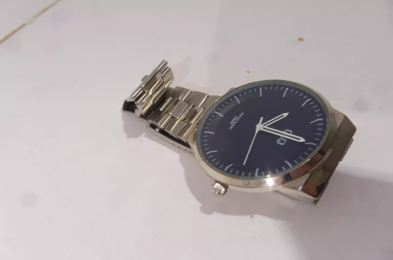 zegarek-meski-qq-ean-gtin-4966006885651