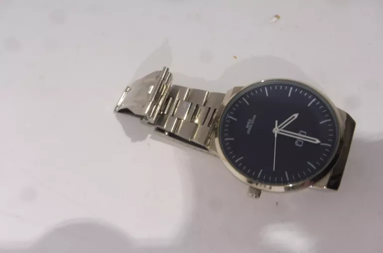 zegarek-meski-qq-szkielko-129224-2