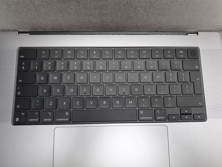 LAPTOP APPLE MACBOOK PRO M1 16-INCH  A2485 GWARANCJA