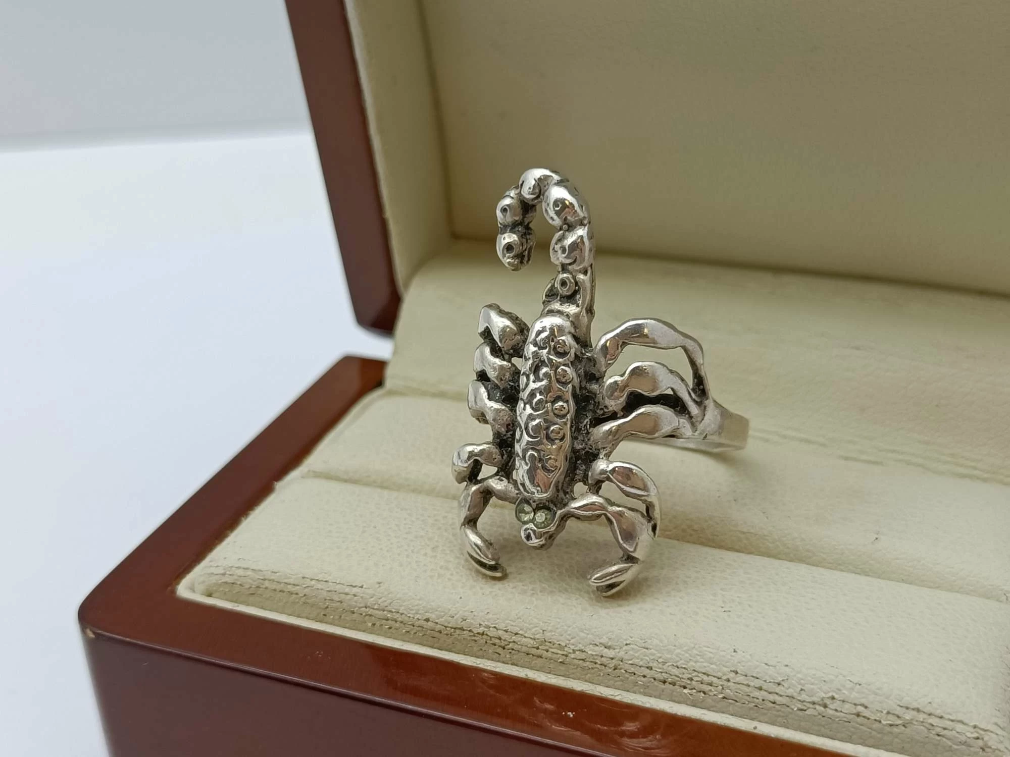 srebrny-pierscionek-skorpion-660g-pr925-r16-sienkiewicza-36-sj-plock