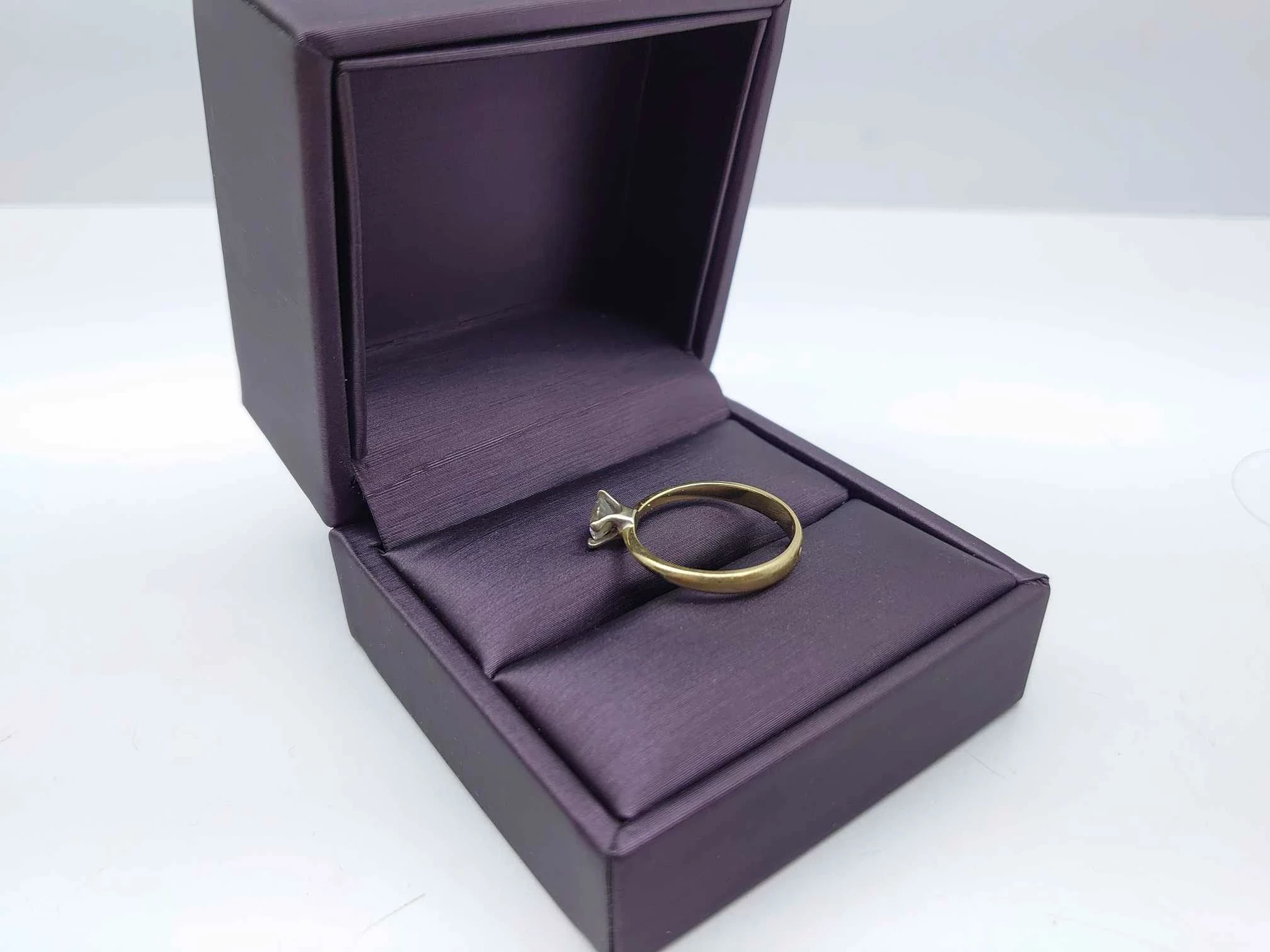 piekny-zloty-pierscionek-waga-231proba-585-r14-kamien-17088-128