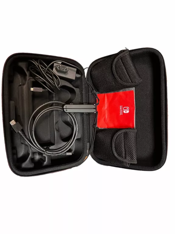 KONSOLA NINTENDO SWITCH HAC-001(-01) + KONTROLER SWITCH CZERWONO-NIEBIESKI