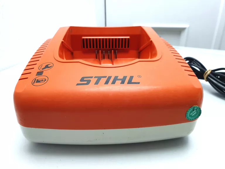 ŁADOWARKA STIHL AL 300
