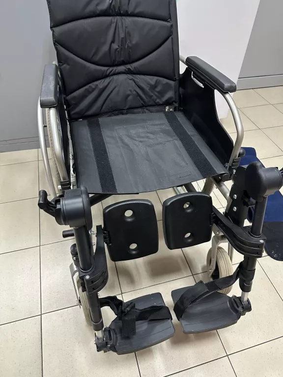 WÓZEK INWALIDZKI SPECJALNY V300 30 VERMEIREN