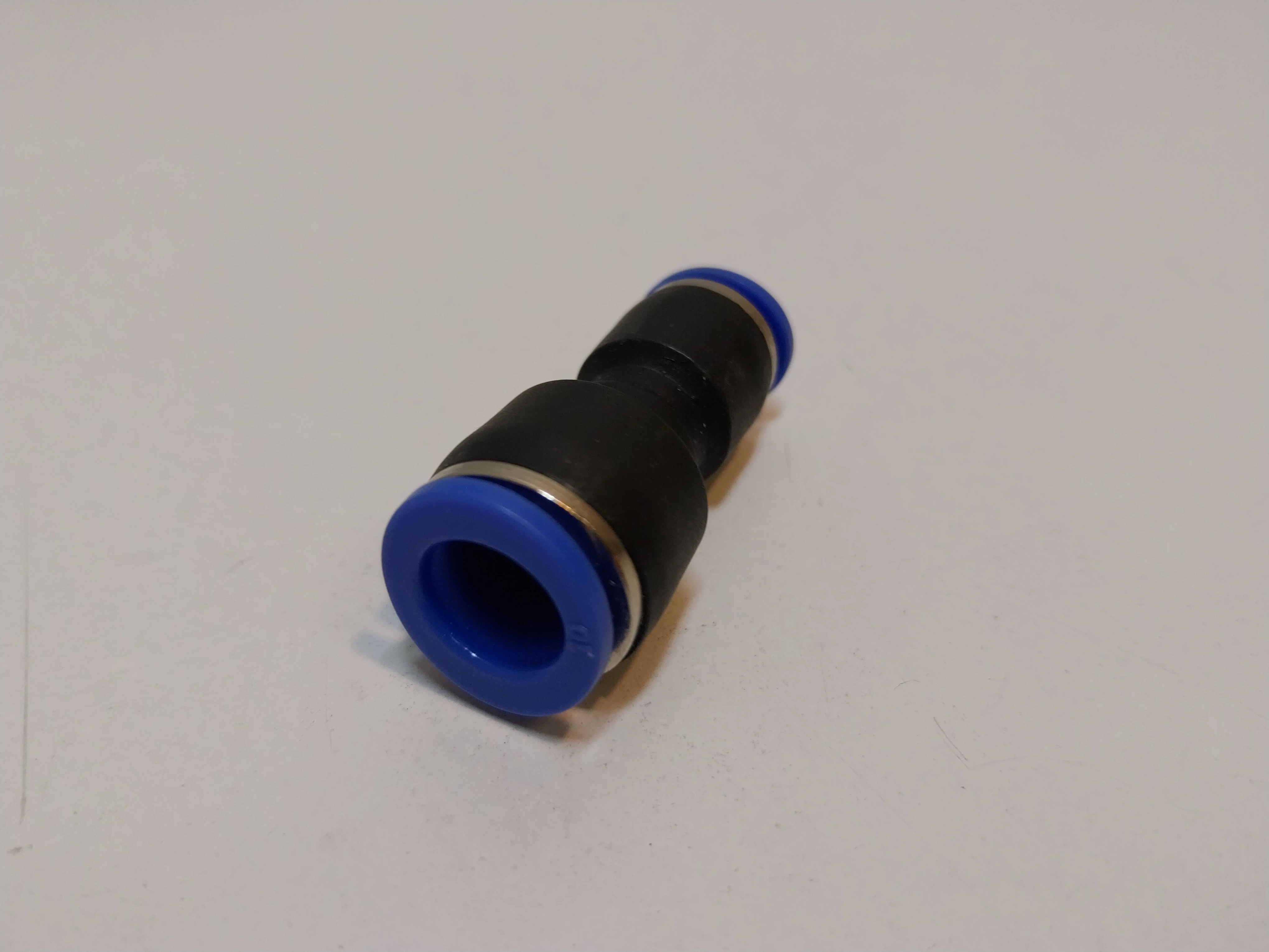 zlaczka-wtykowa-przelotka-redukcja-108-ean-gtin-4047322022521