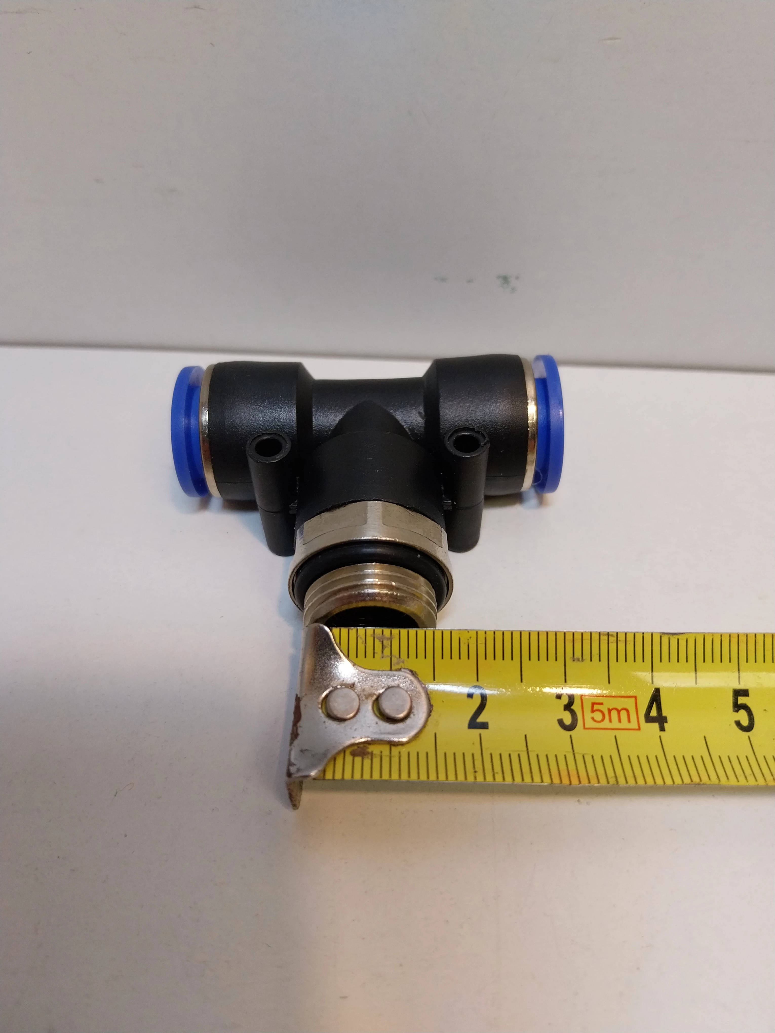 trojnik-z-gwintem-tekalan-12-stan-11323-2