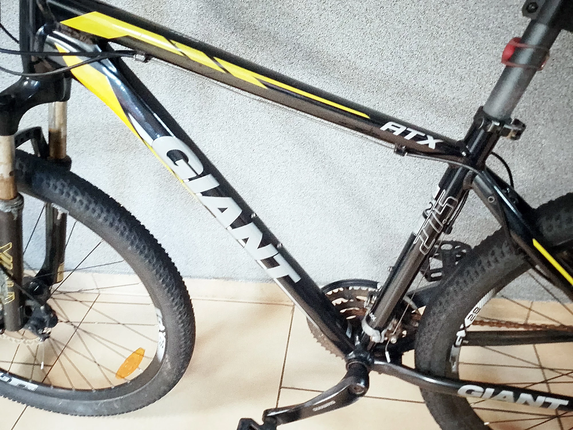 rower-giant-2-atx-kolor-czarny