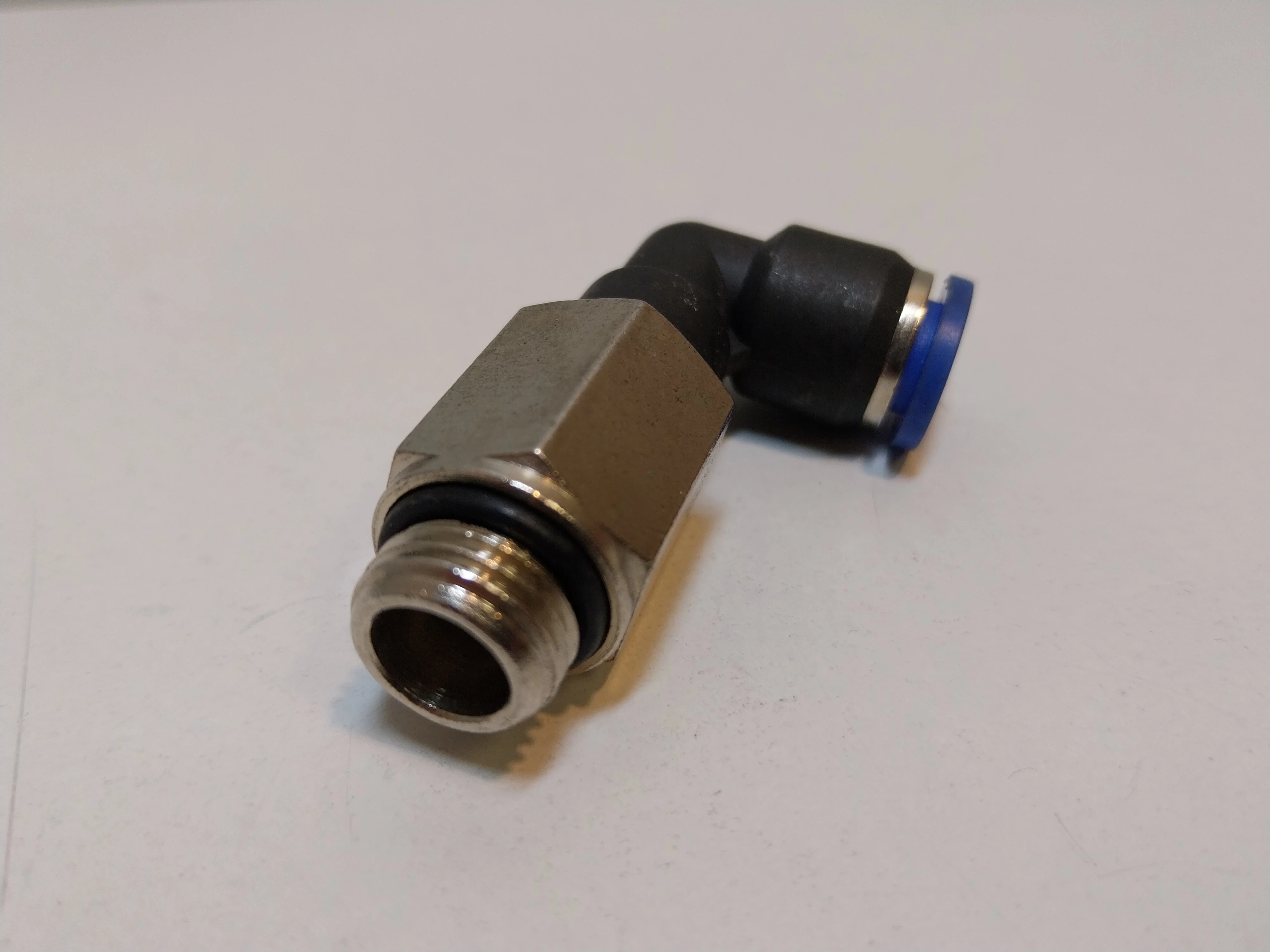 zlaczka-wtykowa-katowa-8-ean-gtin-4047322022521